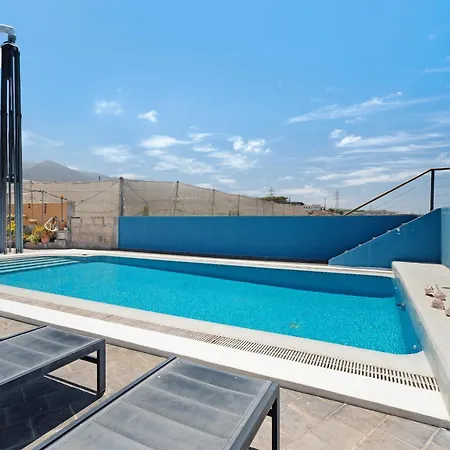 La Calabacera Casa Roja Con Piscina By Paramount Holidays Holiday home *