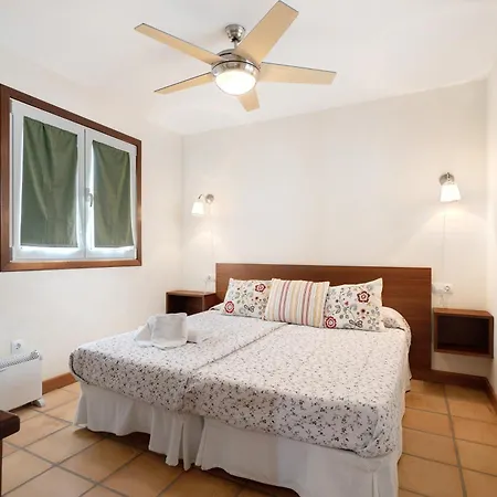La Calabacera Casa Roja Con Piscina By Paramount Holidays Holiday home
